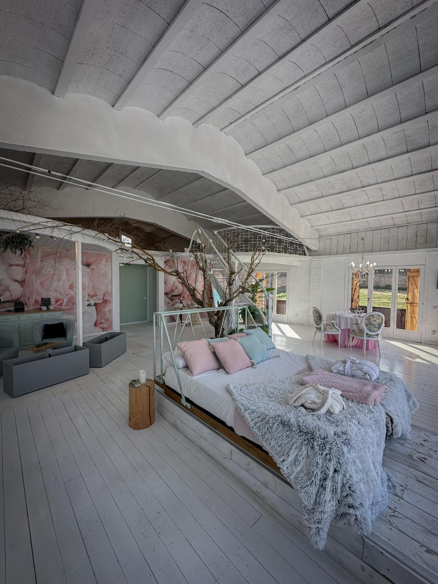 Suite Con Jacuzzi Canyelles  Luaran gambar